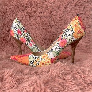 GUESS Multicolored Floral Heels
